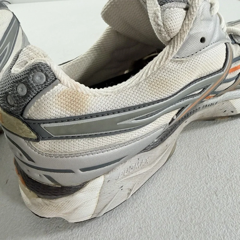 Vintage ASICS Gel-Empire 2004 Men's White Gray Running Shoes Size 10.5 READ